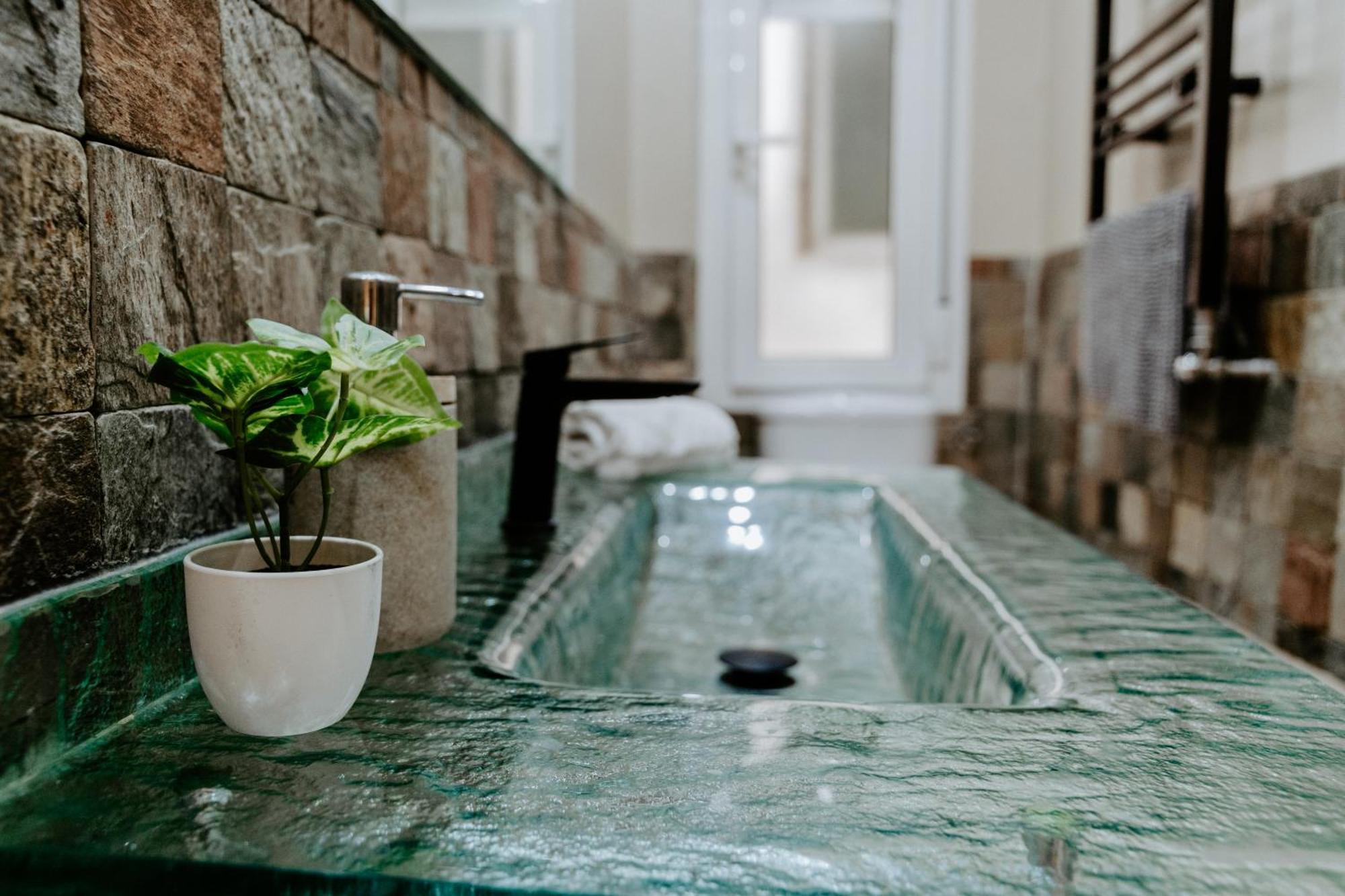 Colon 28 Apartment Logrono Luaran gambar